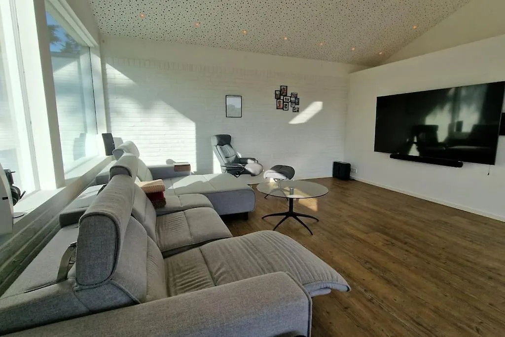 Luxurious Villa At Troldhaugen Bergen